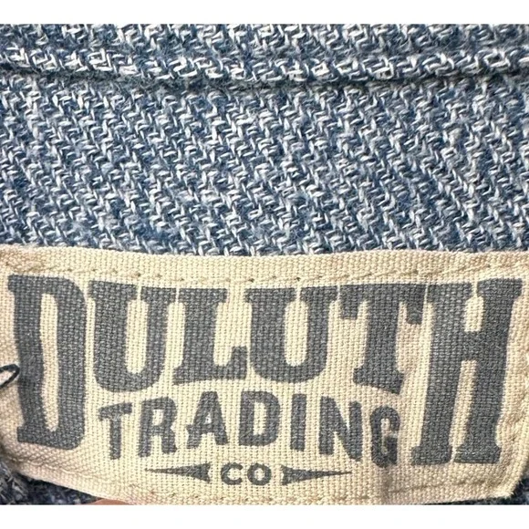 Duluth Trading Co. Shirt Flannel Mens Medium Blue Button Down Long Sleeve Pocket